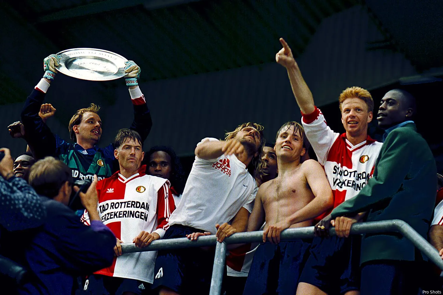 Hoeveel keer is Feyenoord kampioen geworden?
