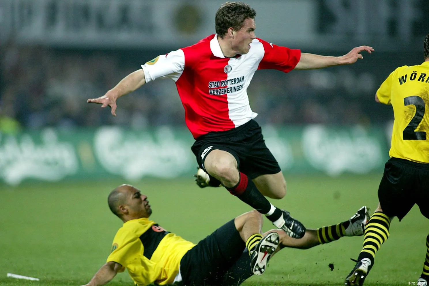 8 mei 2002: De dag waarop Feyenoord Europa veroverde in een stad vol rouw