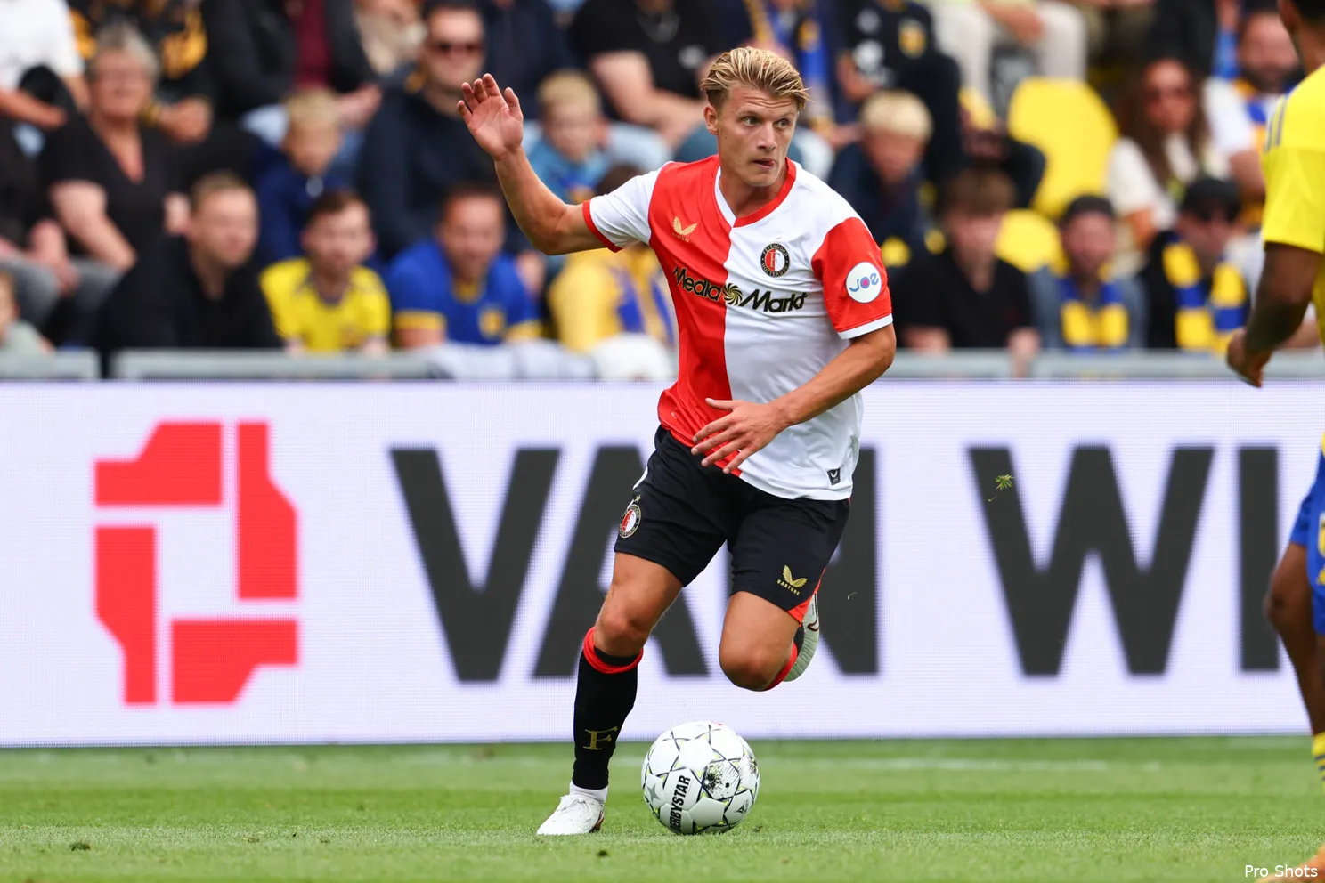 copyright proshots 30016337