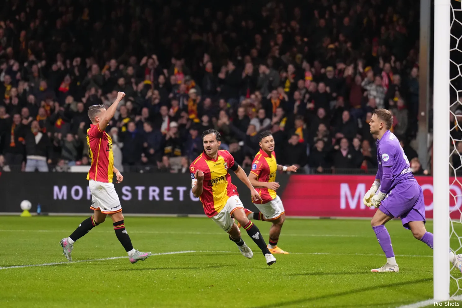 Copyright-ProShots-31954362