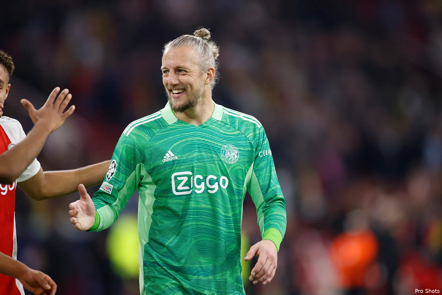 'Pasveer en Ajax bereiken mondeling akkoord over nieuw contract voor routinier'