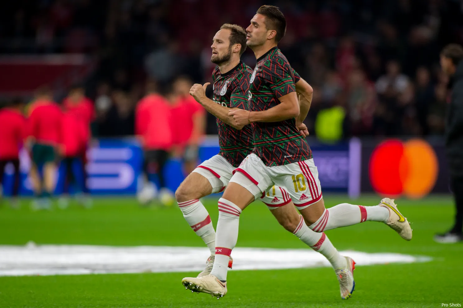 tadic en blind vs liverpool