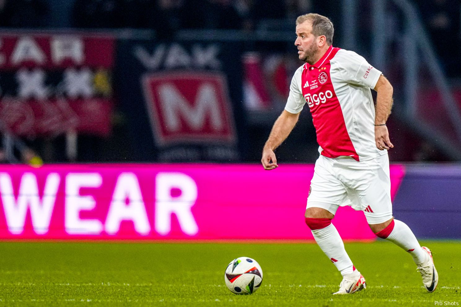 Van der Vaart wil Van Basten bij Ajax Legends: 'Wij missen Marco op zo'n dag'