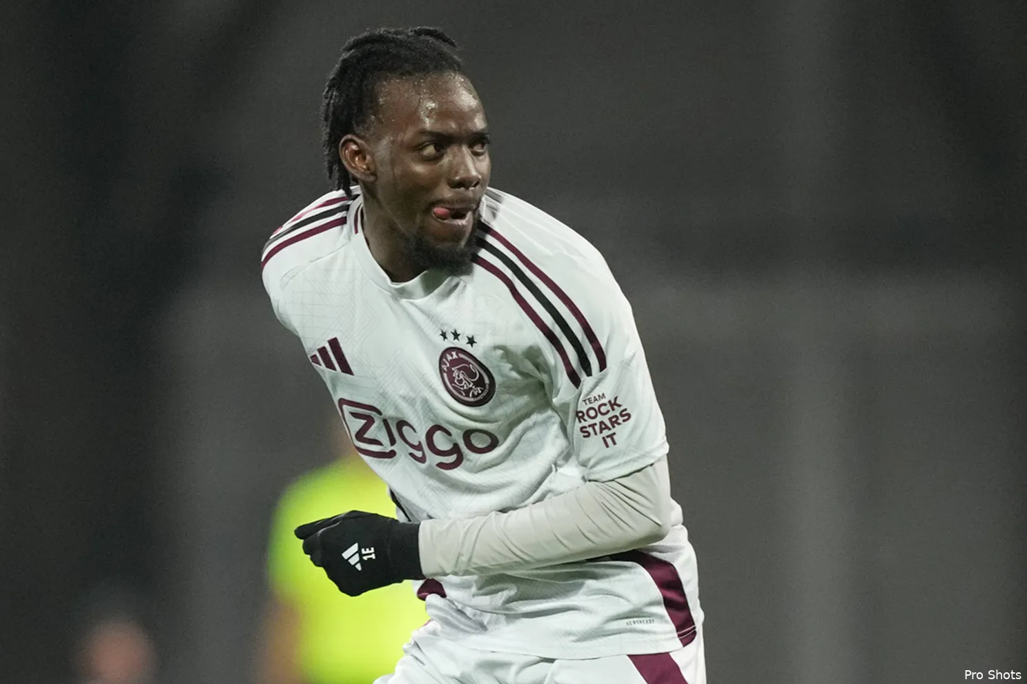 bertrand traore rigas ajax 24 25