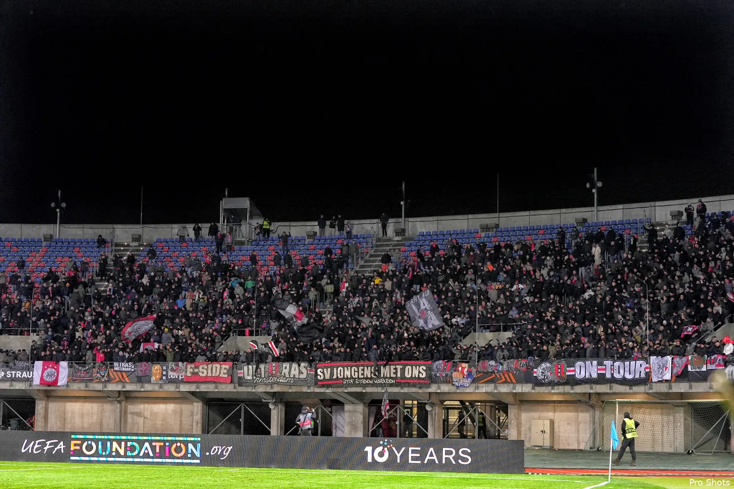 fans uitvak rfs ajax 24 25