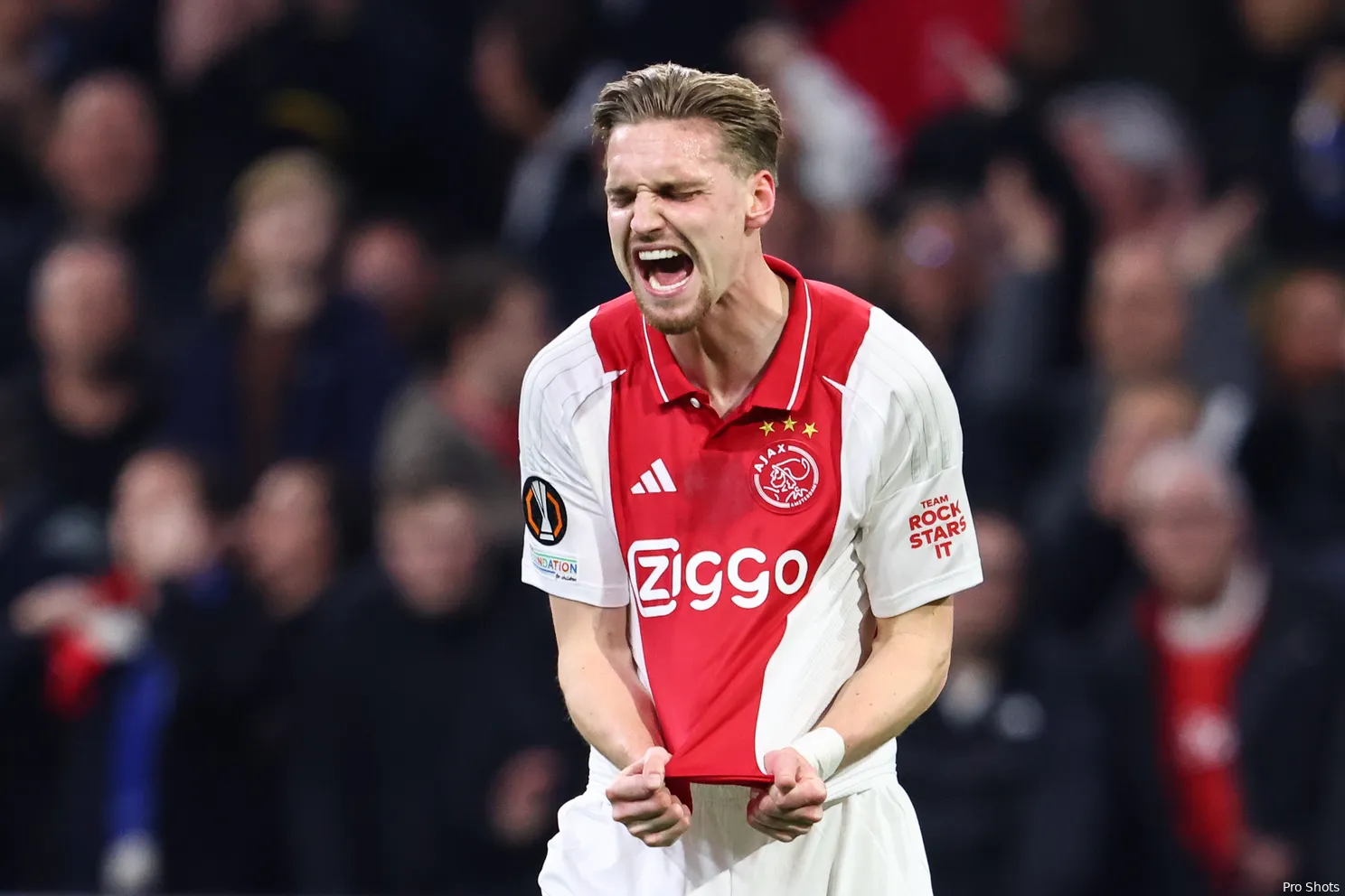 kenneth taylor ajax eintracht frankfurt 24 25