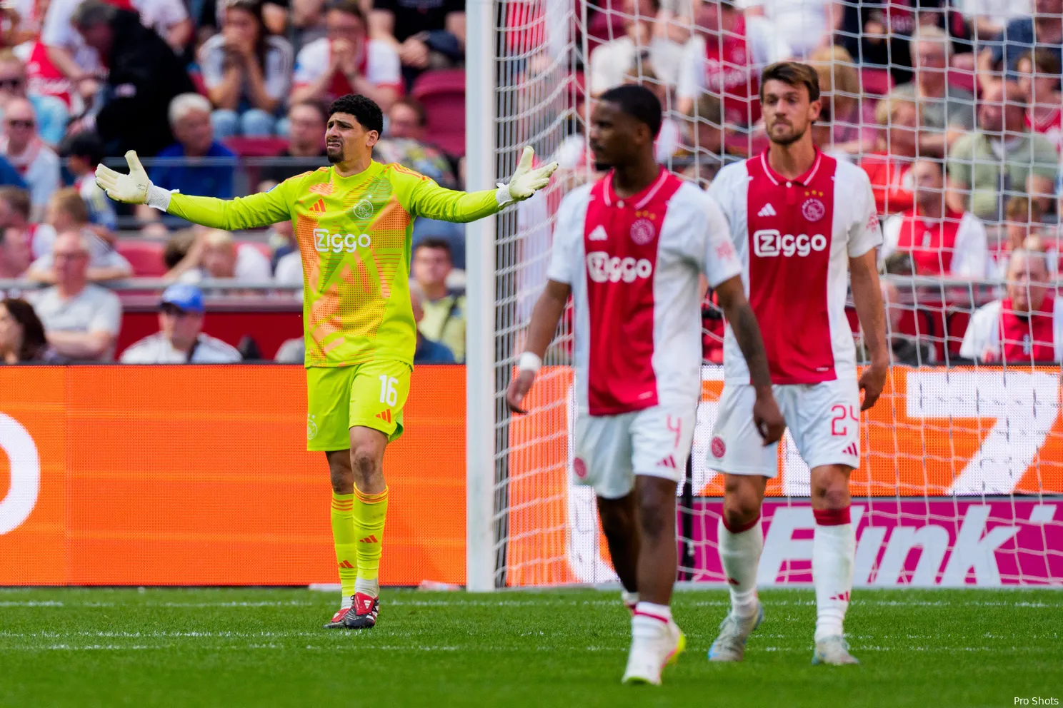 Farioli baalt na nieuw puntenverlies Ajax: 'Hadden de overwinning verdiend'