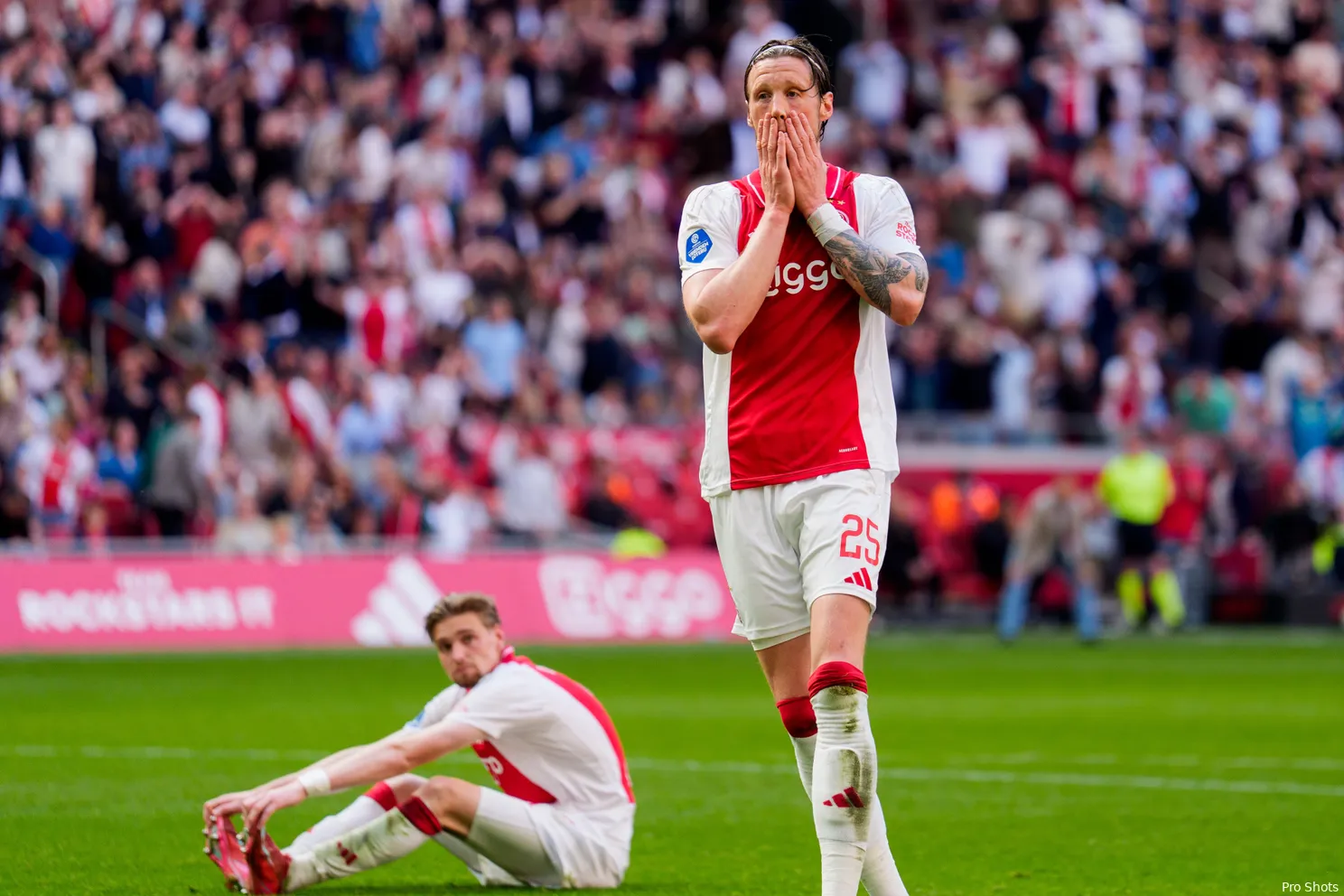 wout weghorst ajax sparta 24 25