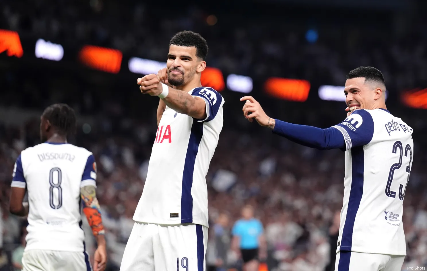 Manchester United zet reuzenstap richting EL-finale, ook Tottenham Hotspur wint