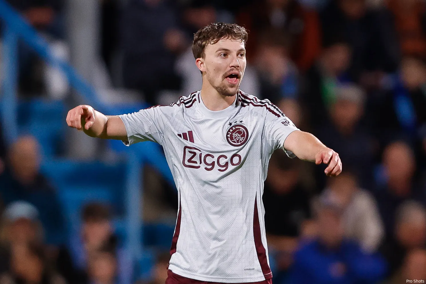 Regeer wil drie keer winnen met Ajax: 'Dan zien we waar het schip strandt'