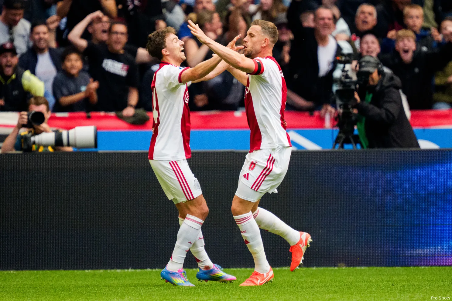 youri regeer jordan henderson ajax twente 24 25