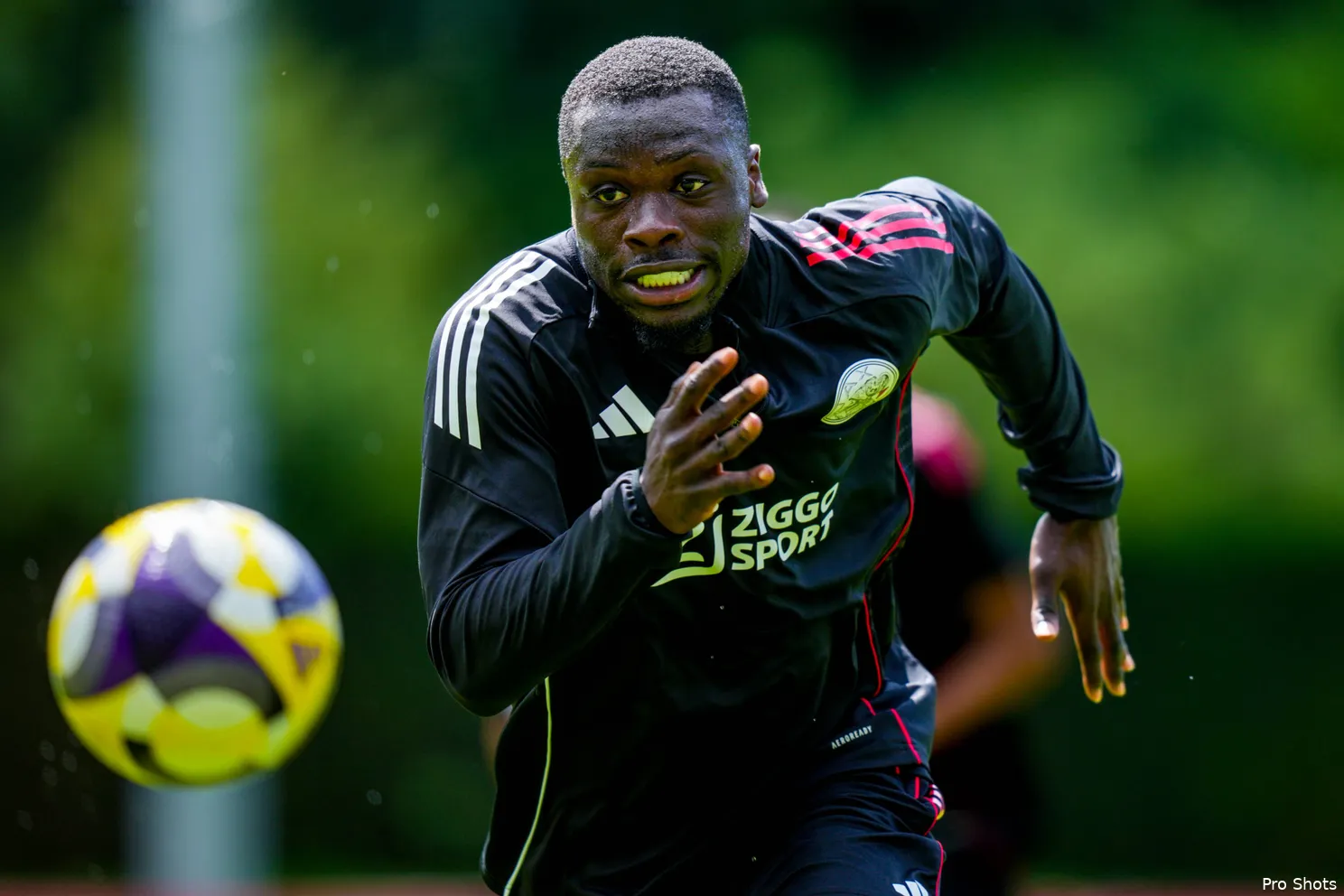 brian-brobbey-ajax-25-26