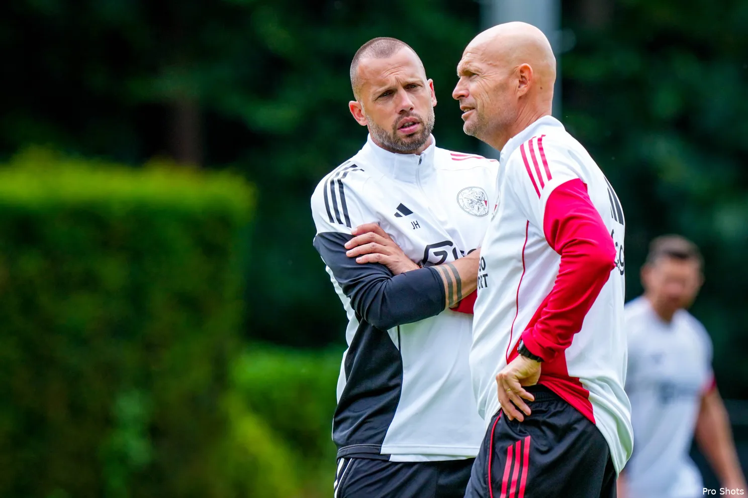 john-heitinga-marcel-keizer-ajax-25-26