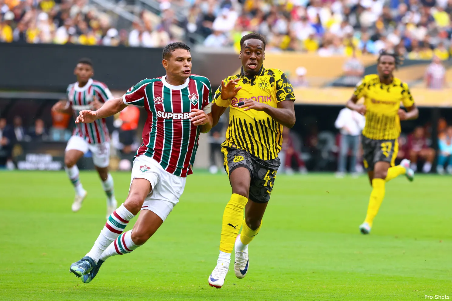 thiago silva jamie bynoe gittens fluminense borussia dortmund 2025