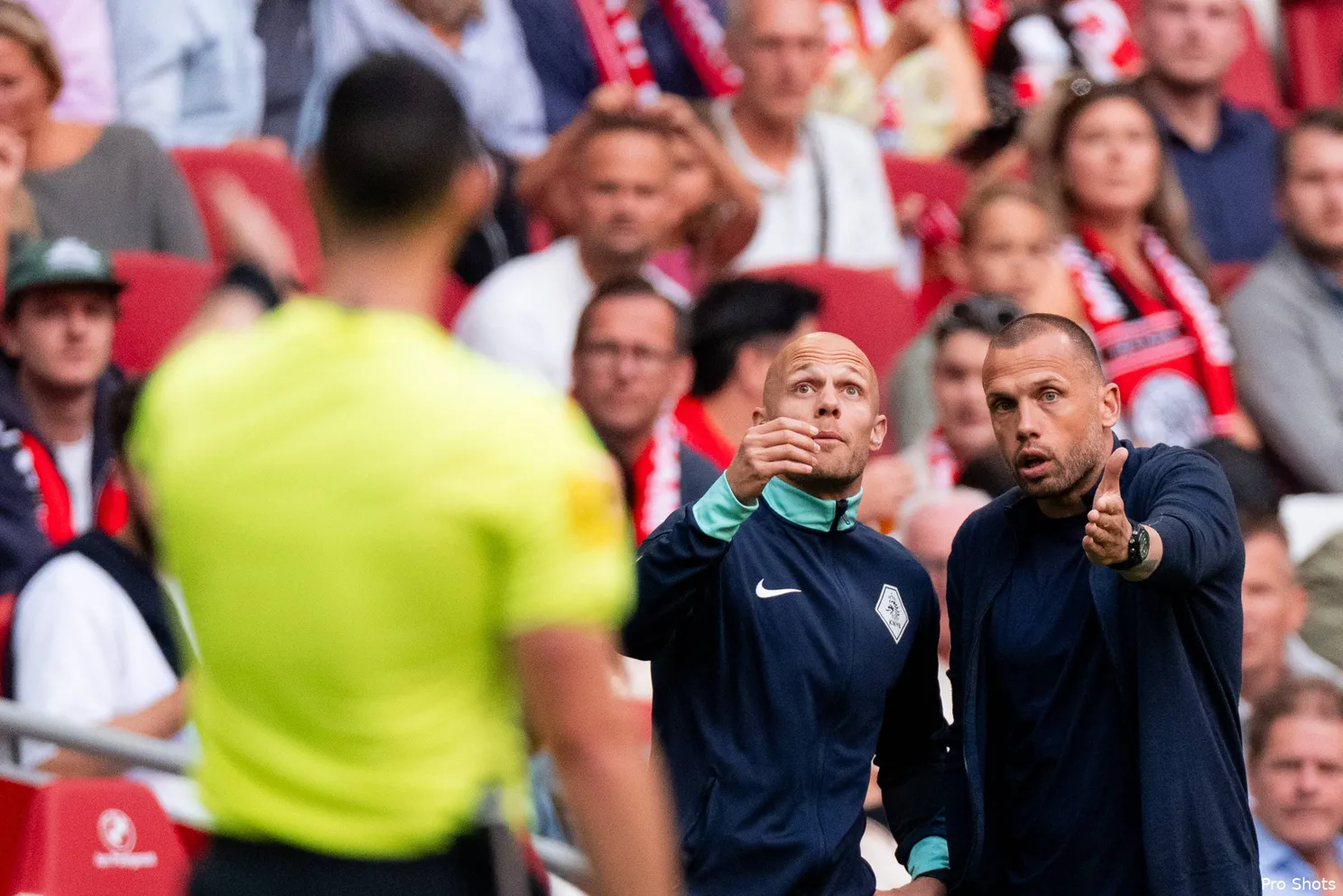 john-heitinga-ajax-heracles-25-26