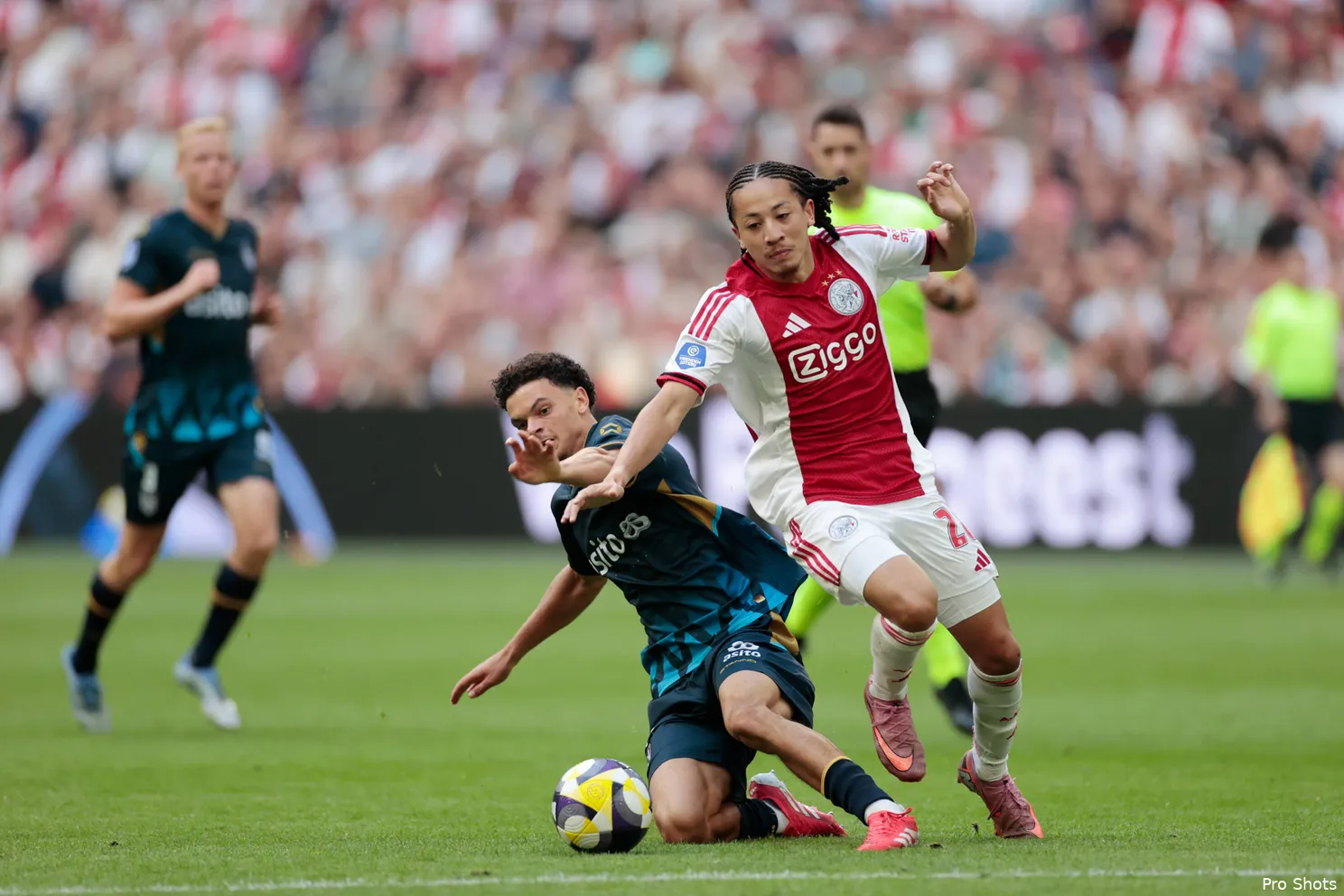 kian-fitz-jim-ajax-heracles-25-26