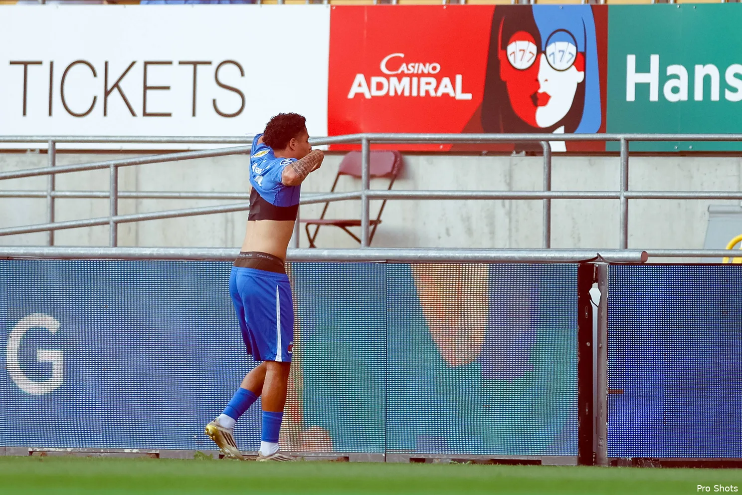 ro-zangelo-daal-vaduz-az-25-26