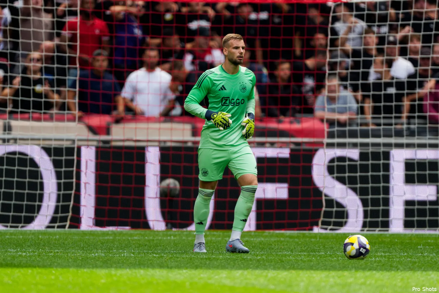 vitezslav-jaros-ajax-monaco-25-26