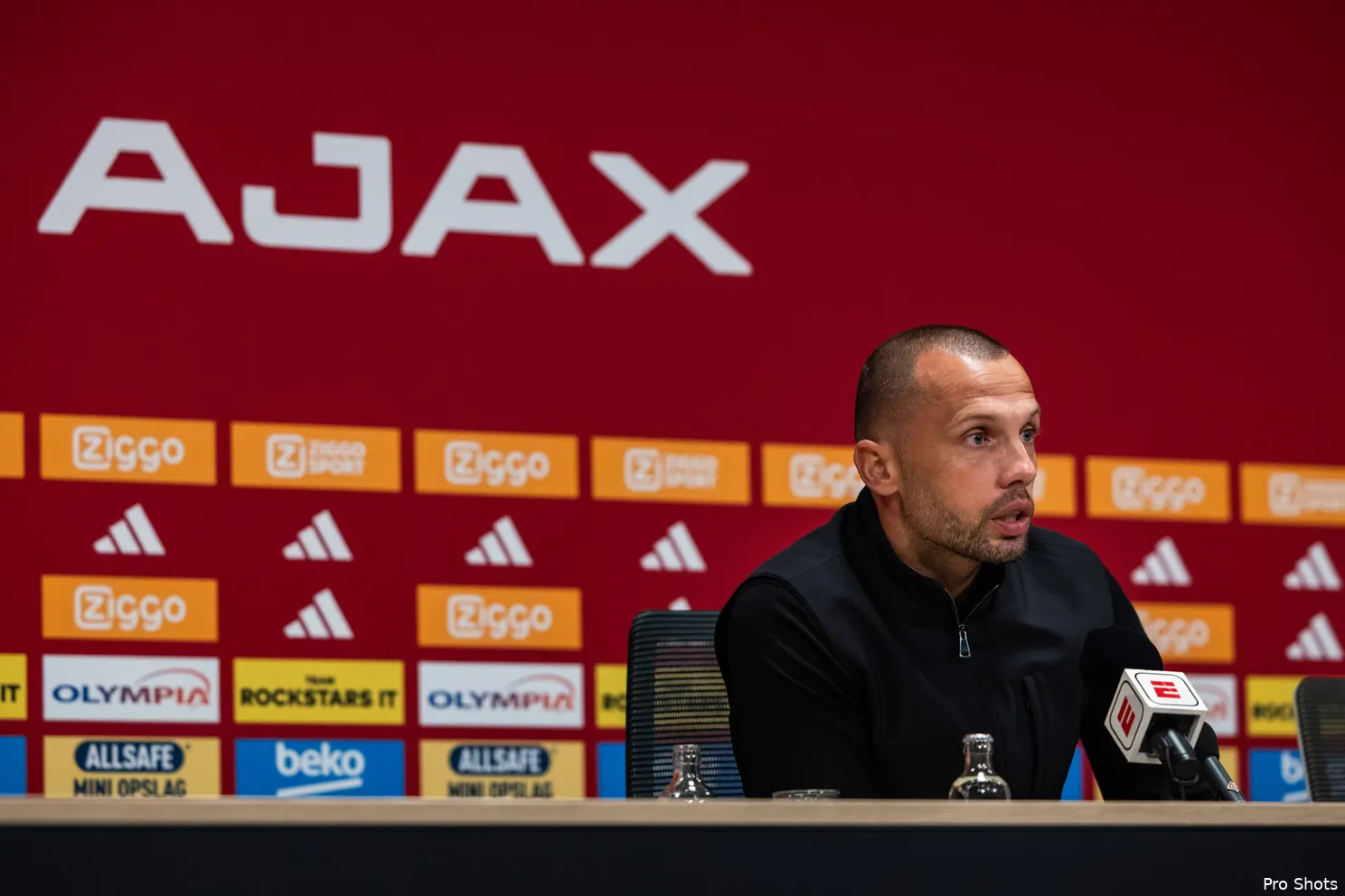 john-heitinga-ajax-nac-25-26