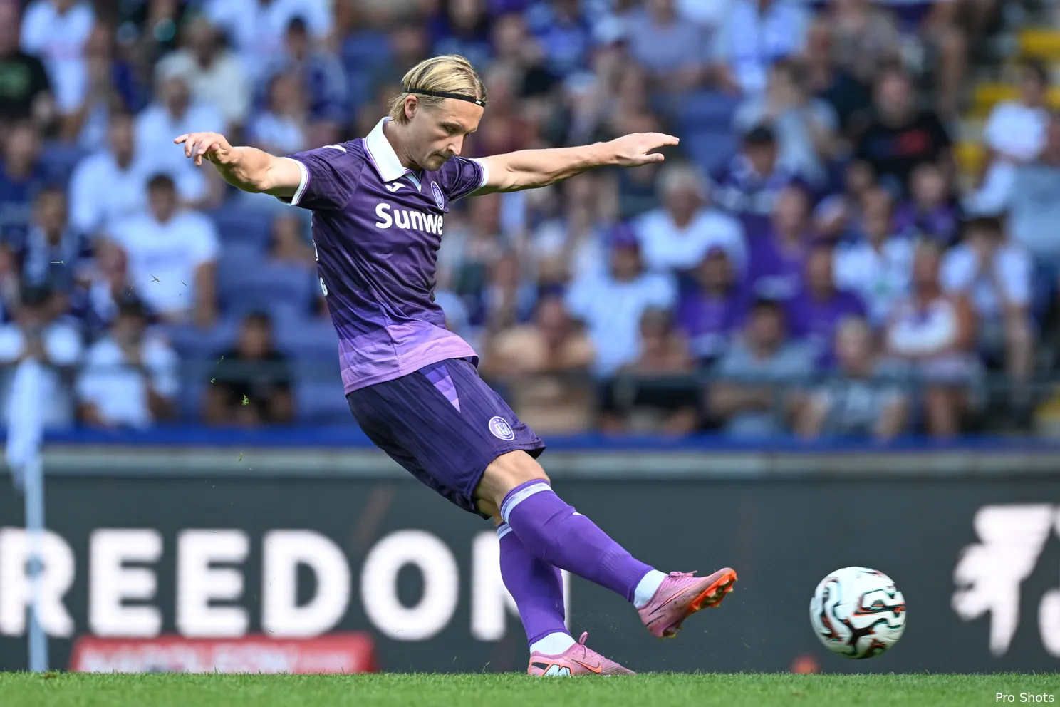 kasper-dolberg-anderlecht