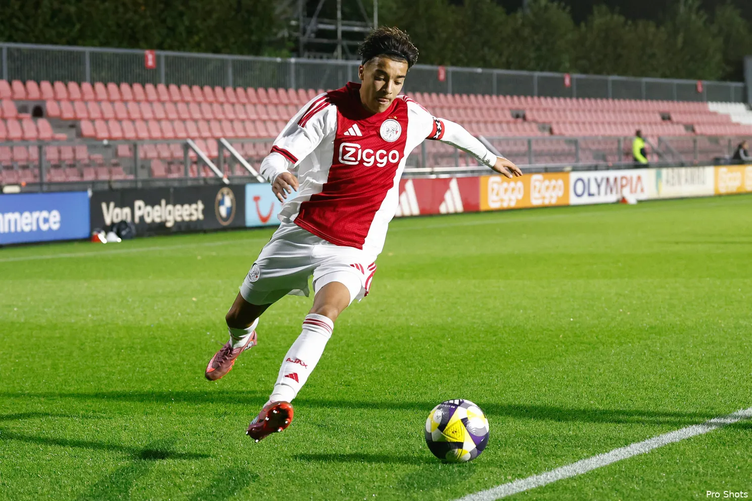rayane-bounida-jong-ajax-ado-den-haag-25-26