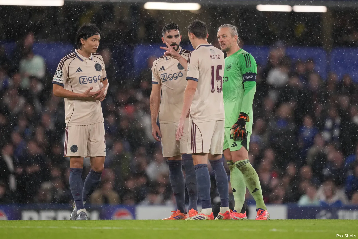 chelsea-ajax-team-pasveer