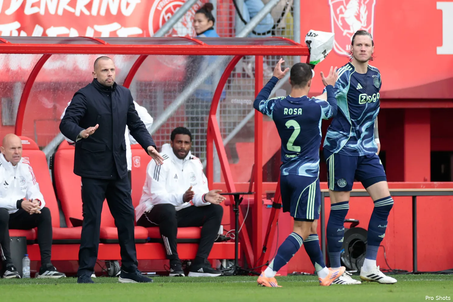 john-heitinga-twente-ajax-25-26