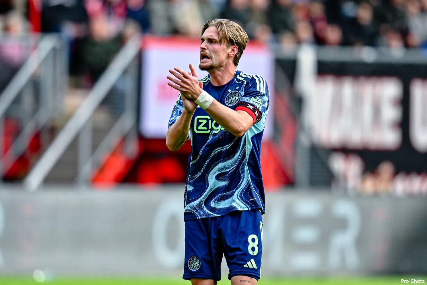 kenneth-taylor-twente-ajax-25-26