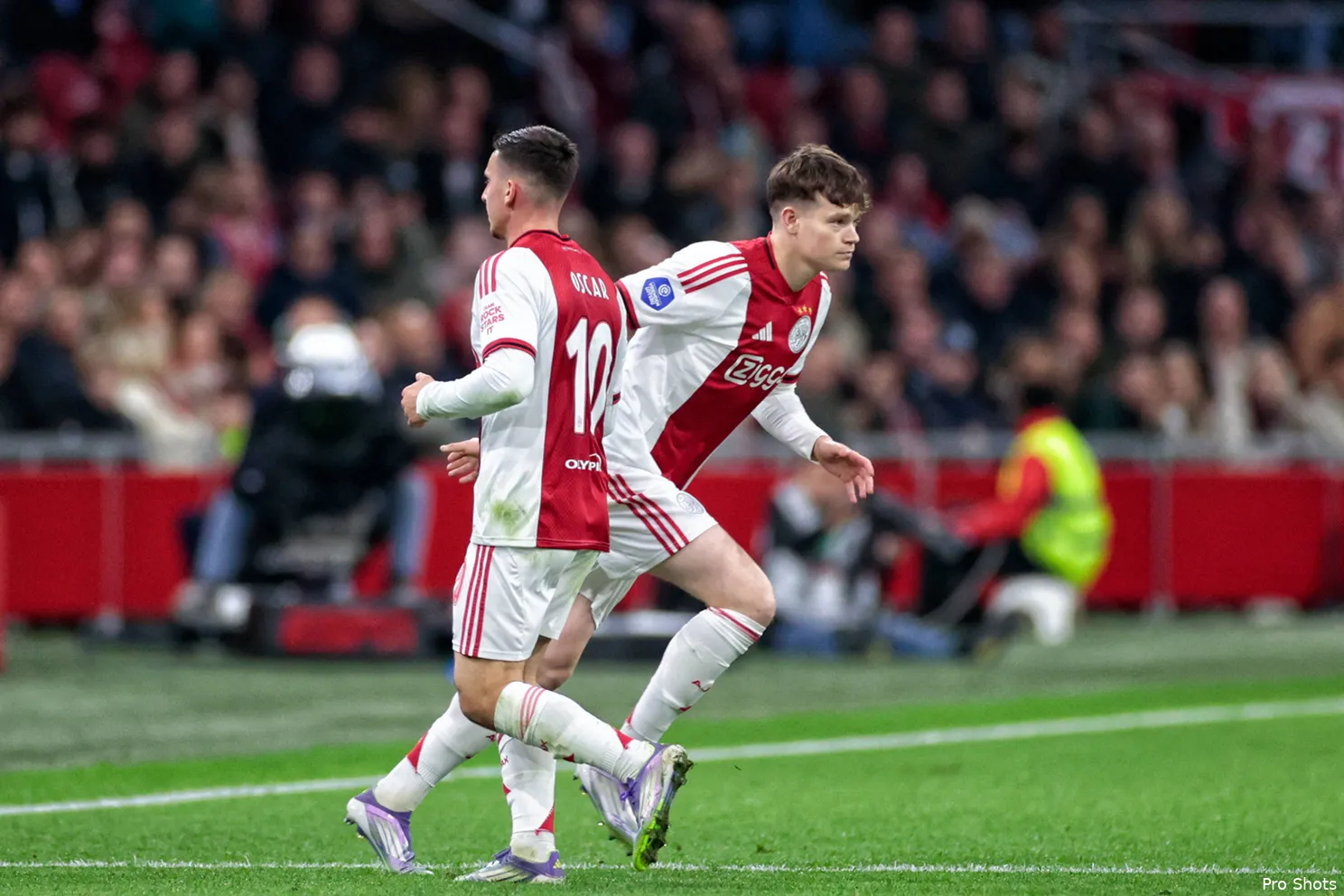 oscar-gloukh-james-mcconnell-ajax-az