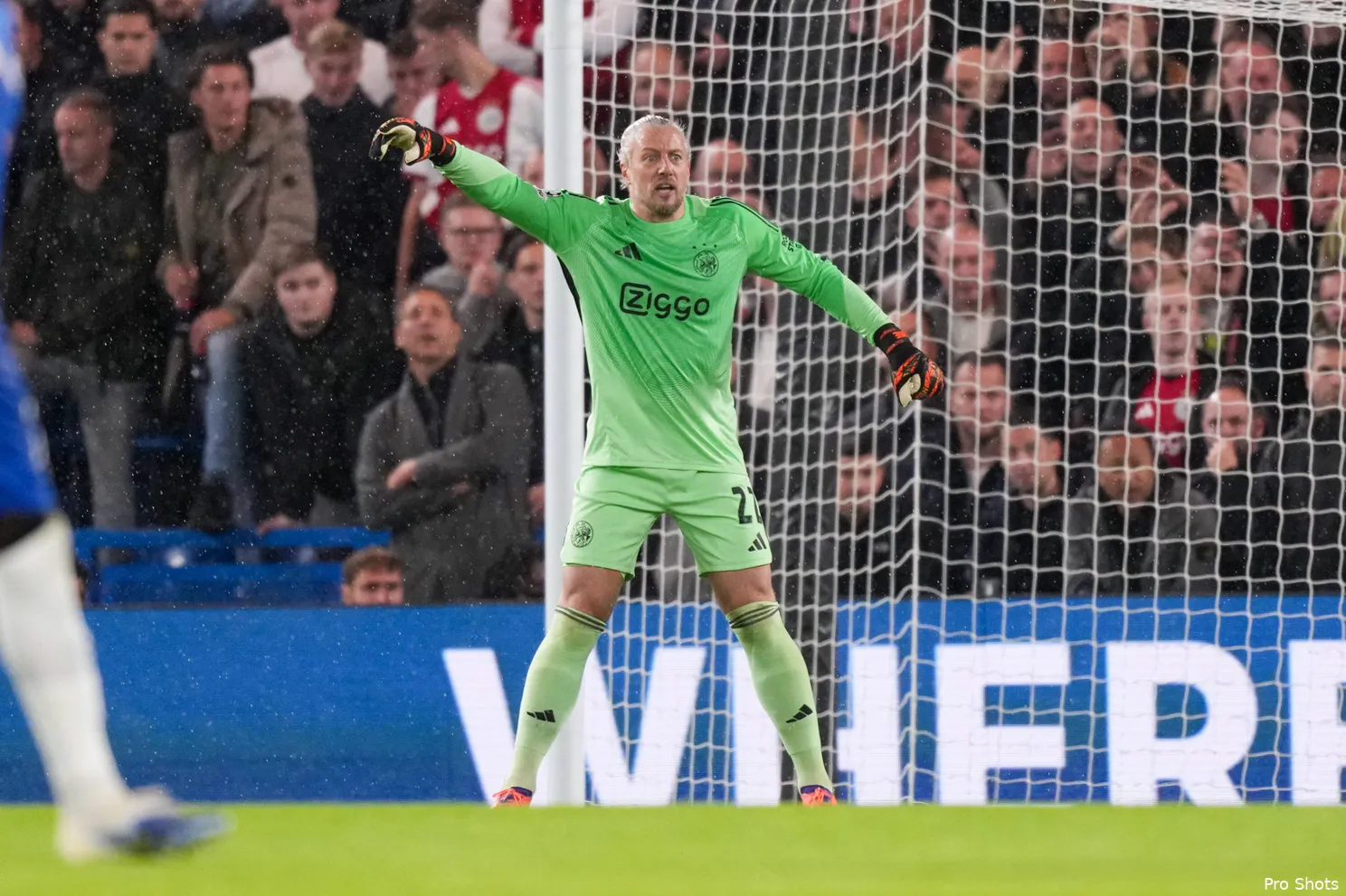 remko-pasveer-chelsea-ajax-25-26