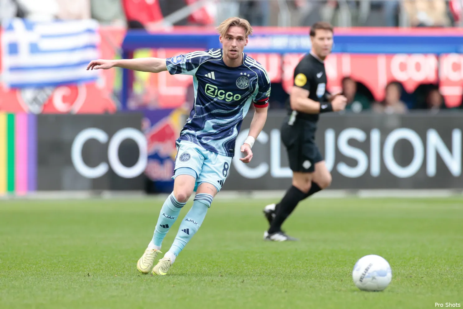 kenneth-taylor-utrecht-ajax-25-26