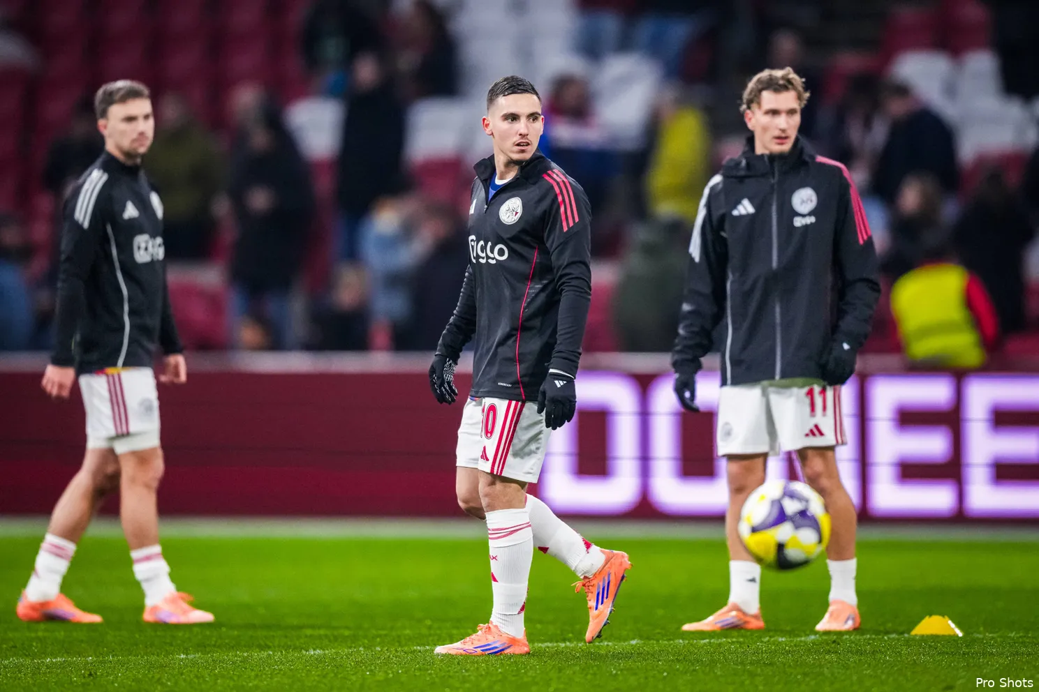oscar-gloukh-mika-godts-ajax-excelsior-25-26