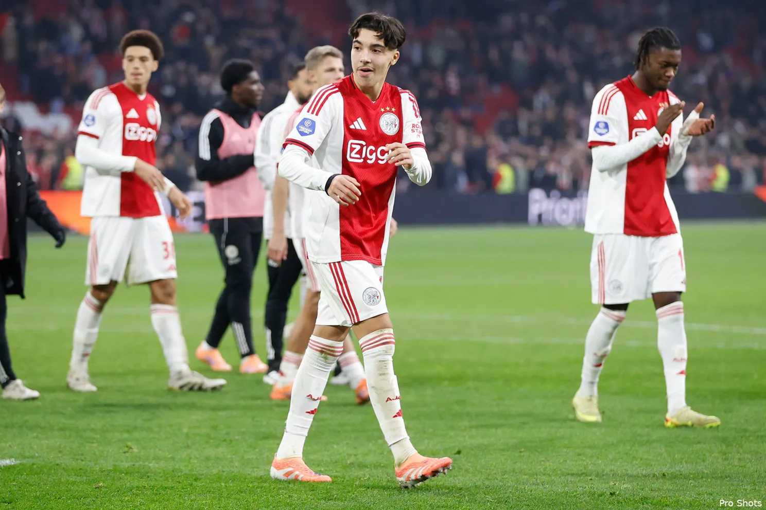 ajax-feyenoord-rayane-bounida-25-26