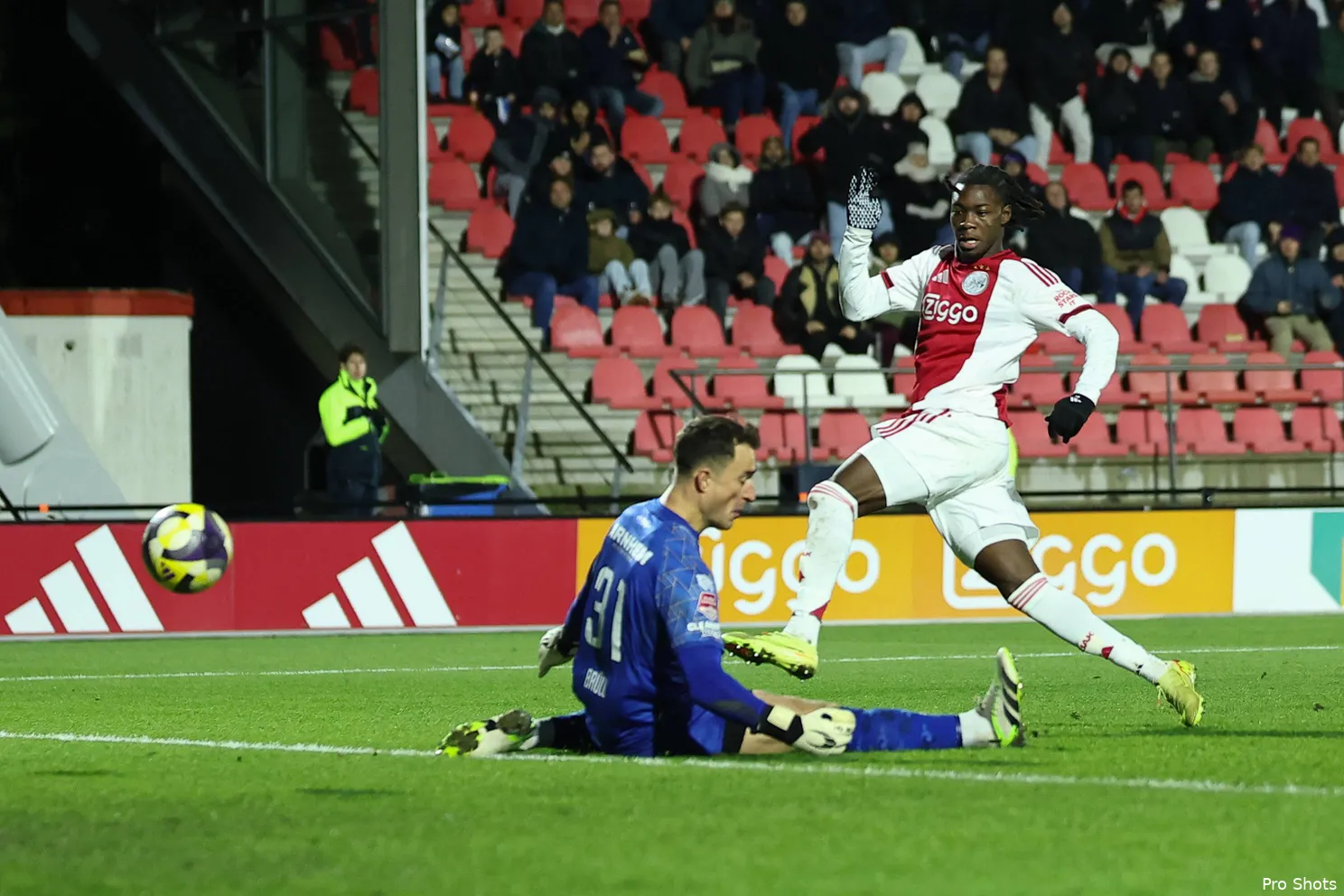 Don-Angelo Konadu Jong Ajax Vitesse