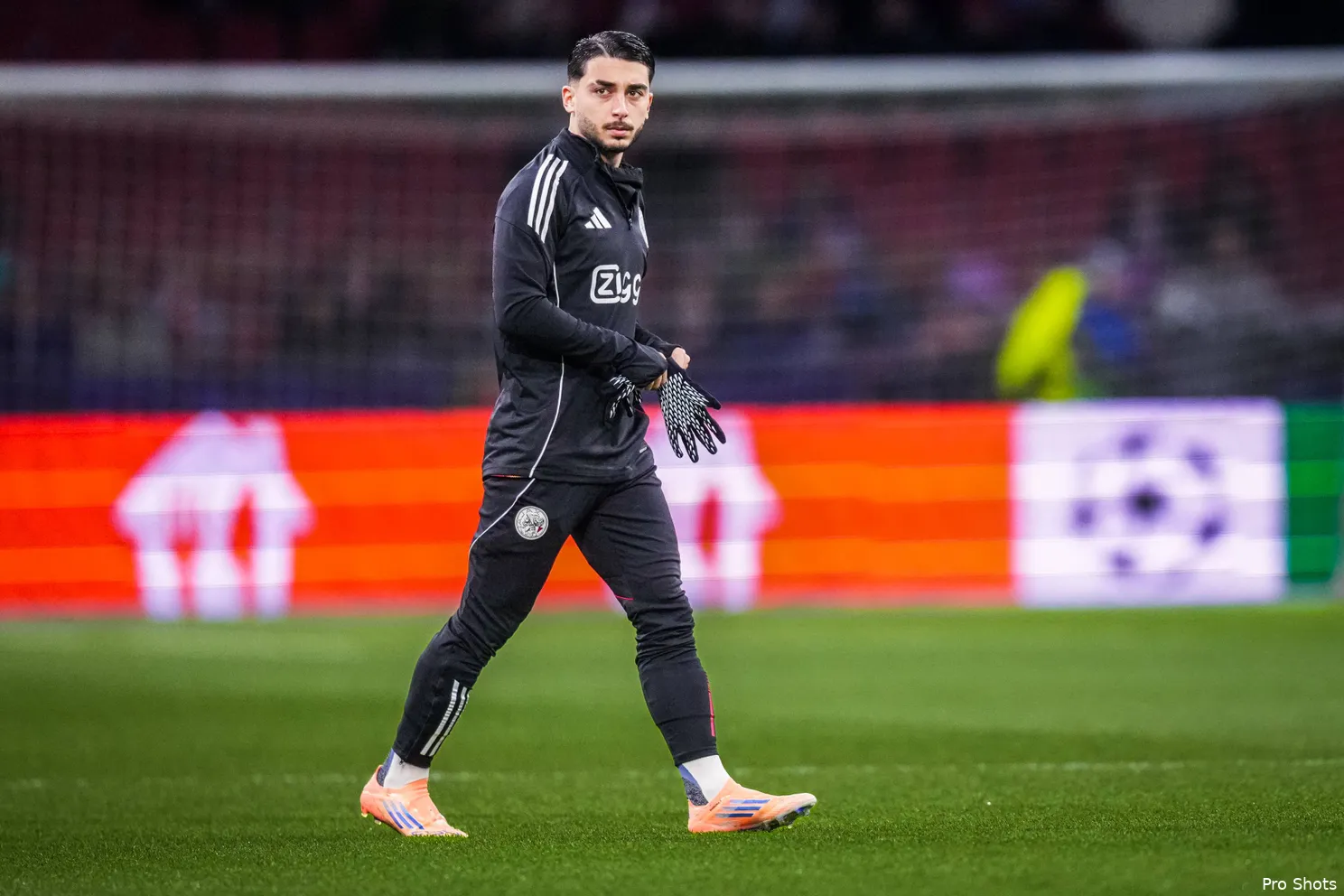 raul-moro-ajax-benfica-25-26