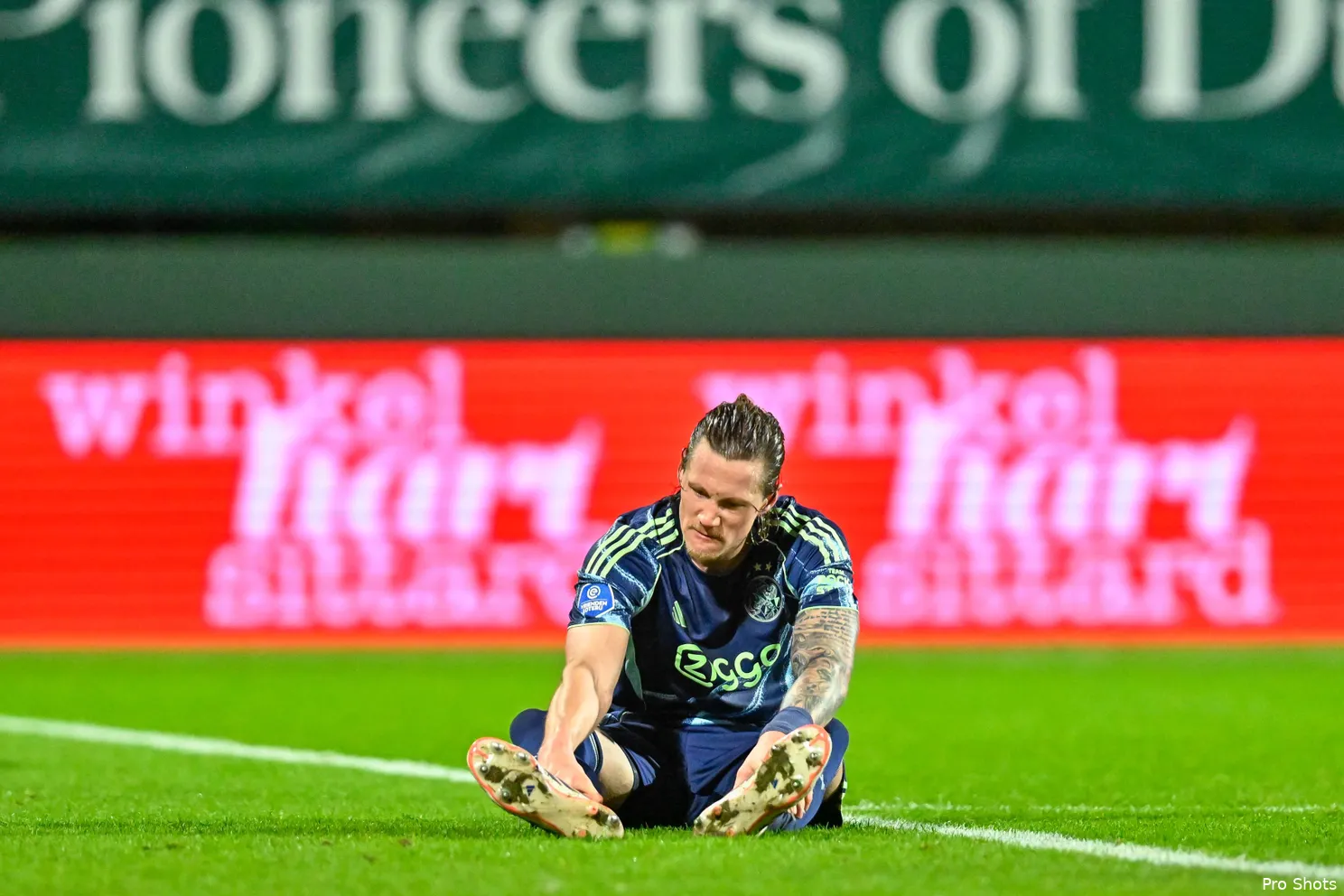 wout-weghorst-fortuna-sittard-ajax-25-26