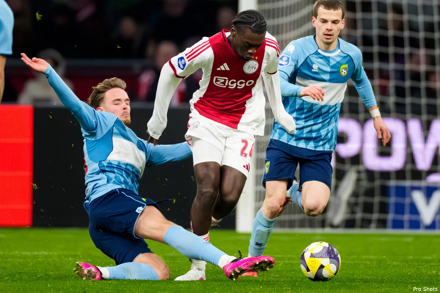 Ajax Showtime Jorthy Mokio