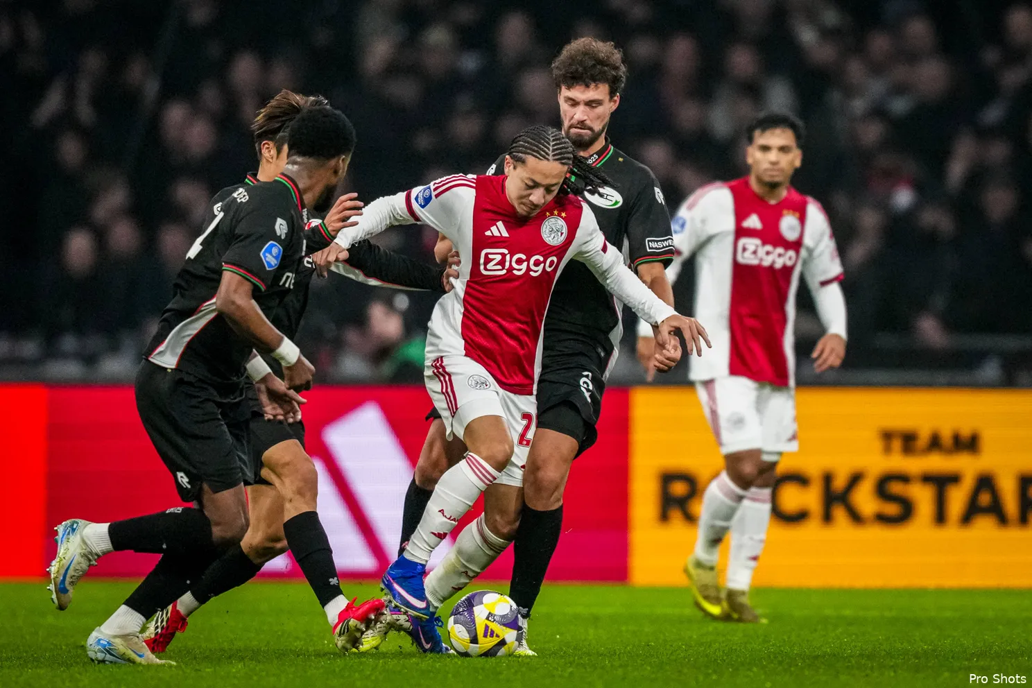 Ajax Showtime Kian Fitz-Jim