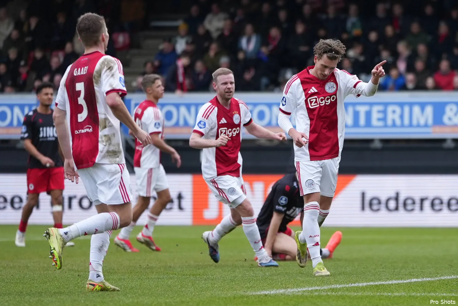 mika-godts-excelsior-ajax-25-26