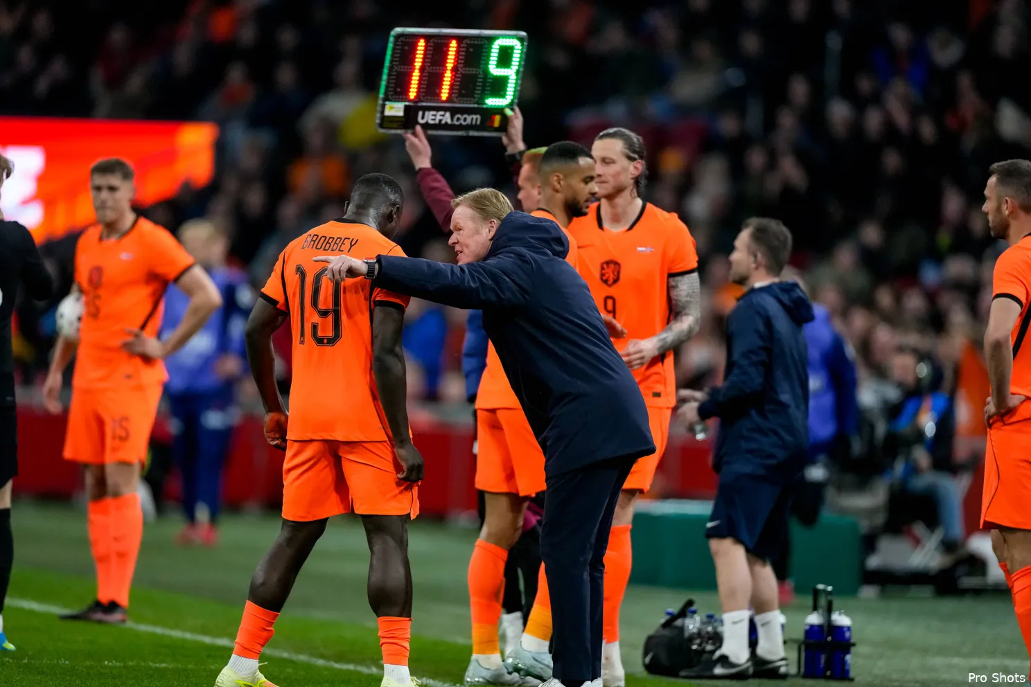 Ajax Showtime Wout Weghorst Brian Brobbey