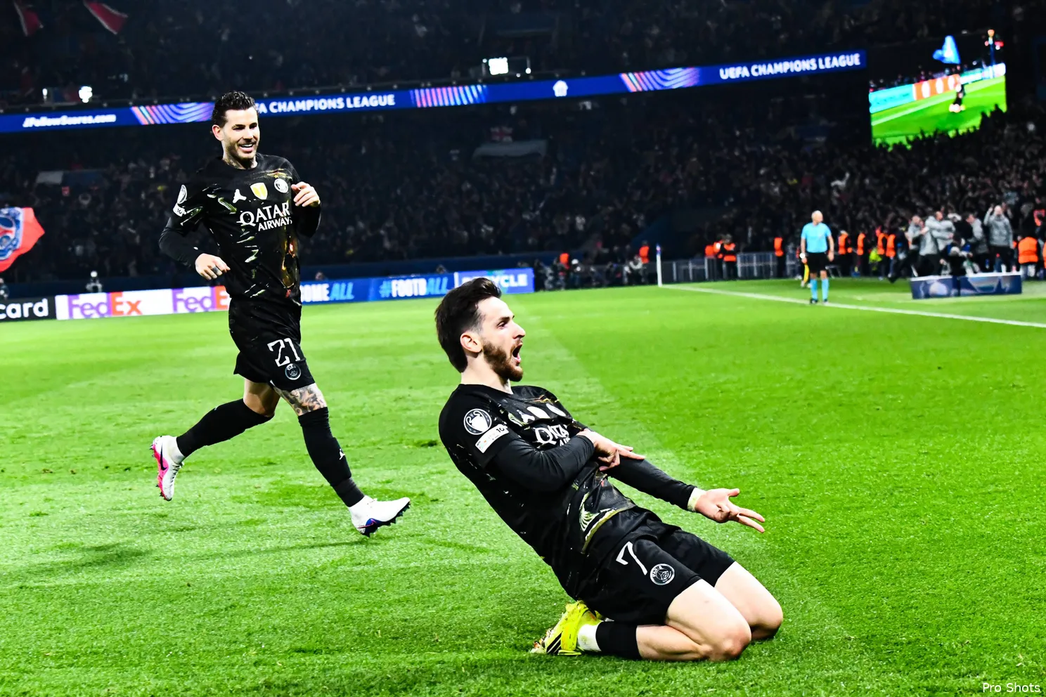 Ajax Showtime Khvicha Kvaratskhelia