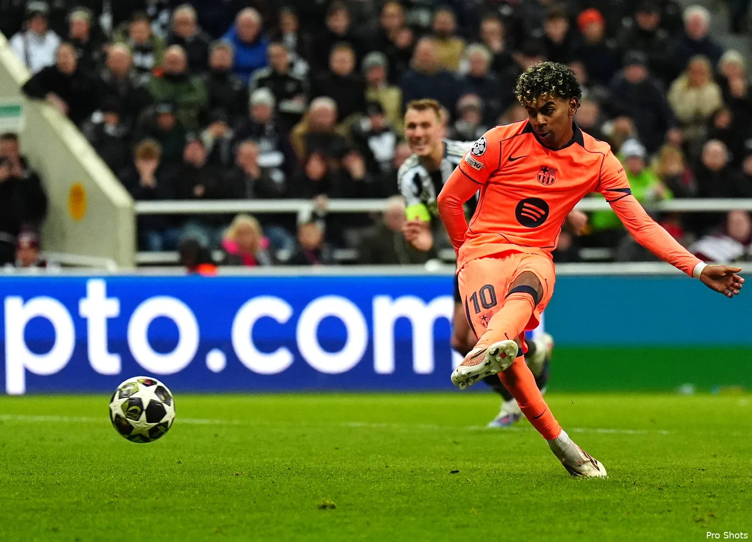 Ajax Showtime Lamine Yamal