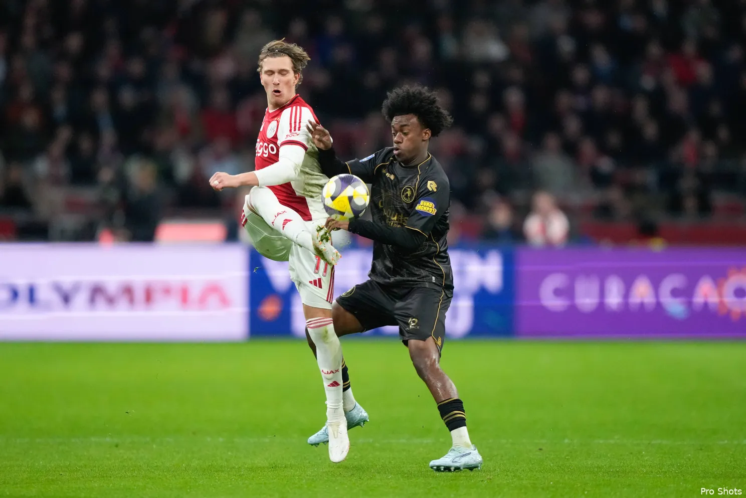 Ajax Showtime Lushendry Martes