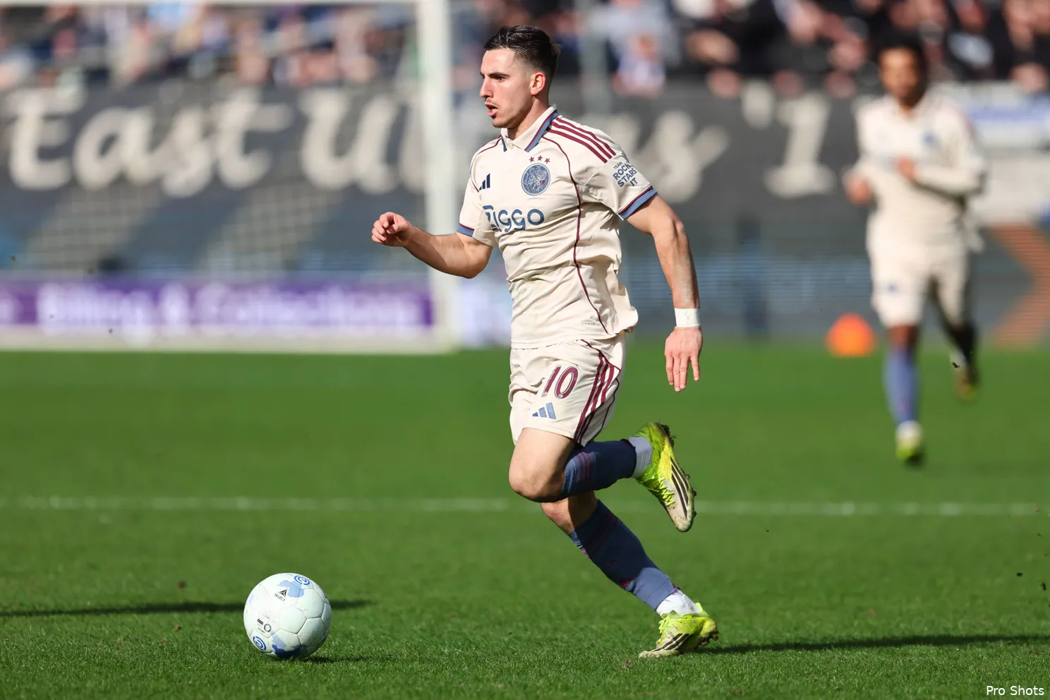 Ajax Showtime Oscar Gloukh