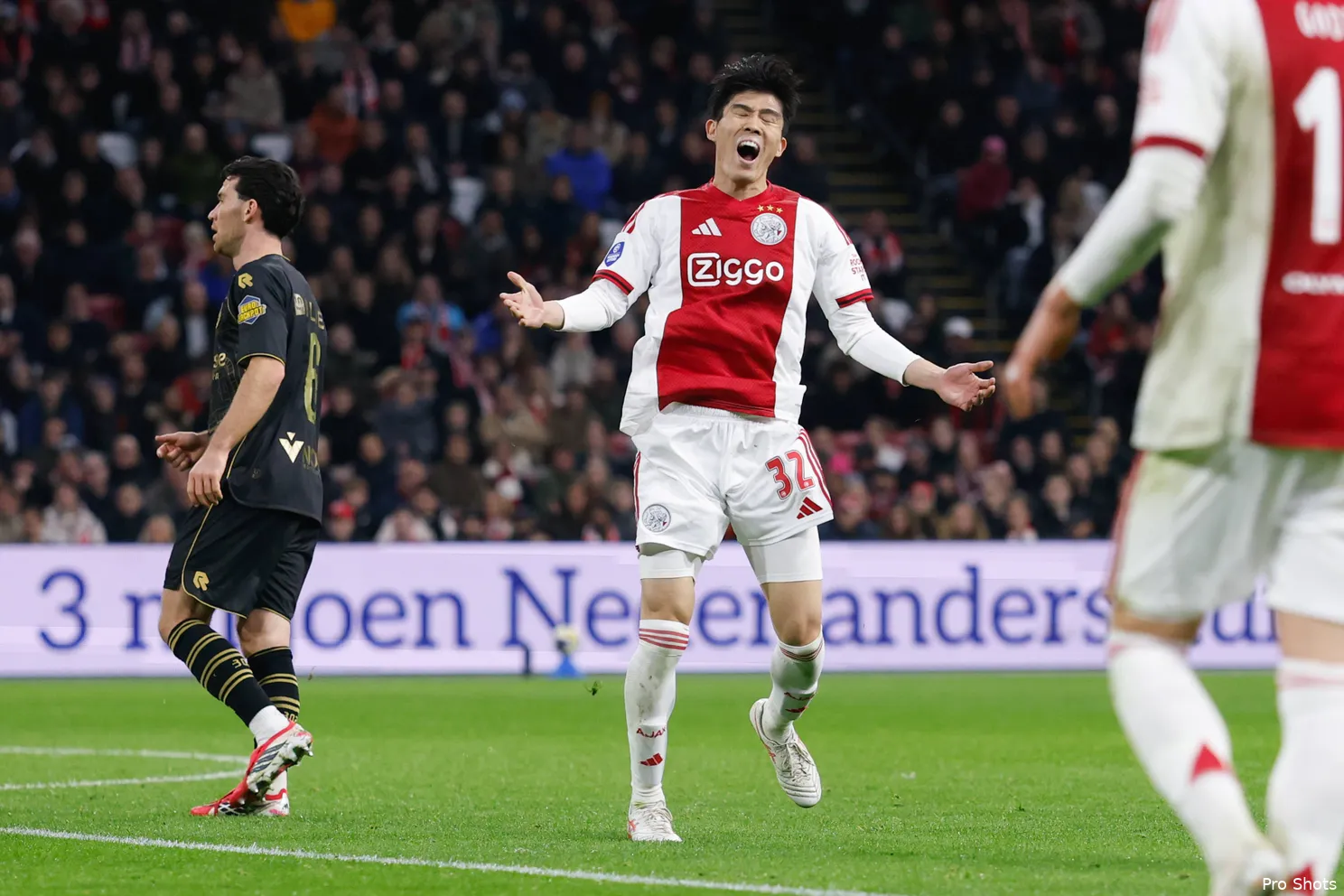 Ajax Showtime Takehiro Tomiyasu