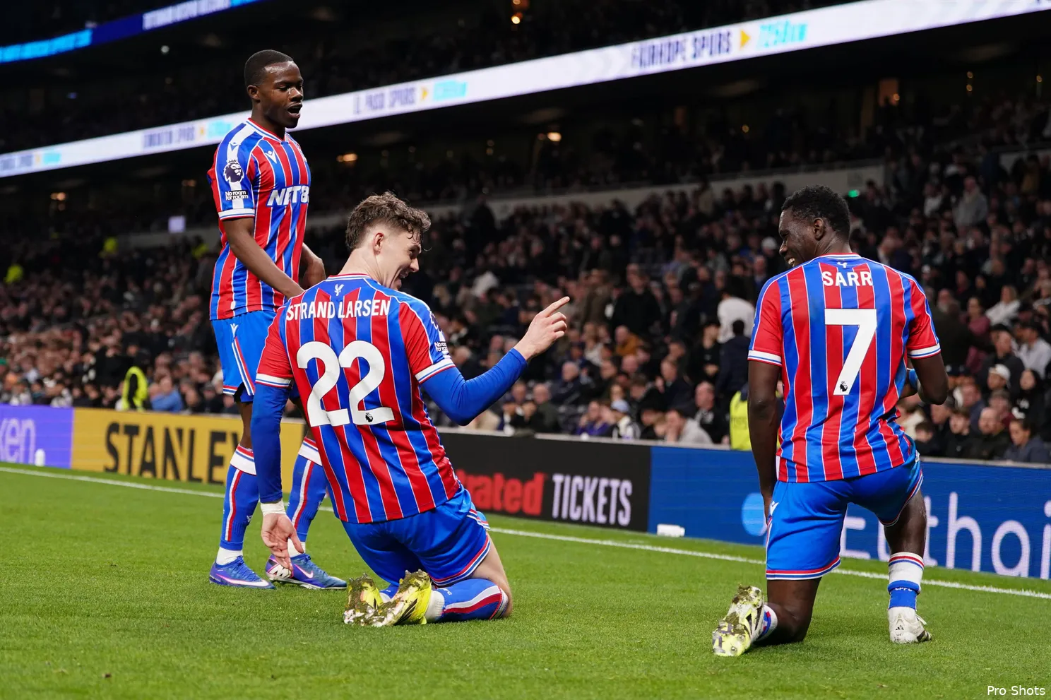 Ajax Showtime Crystal Palace