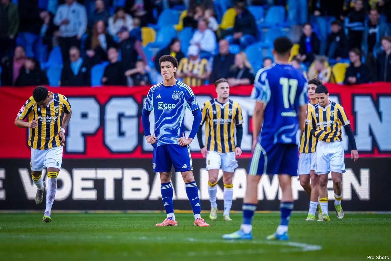 Ajax Showtime Aaron Bouwman