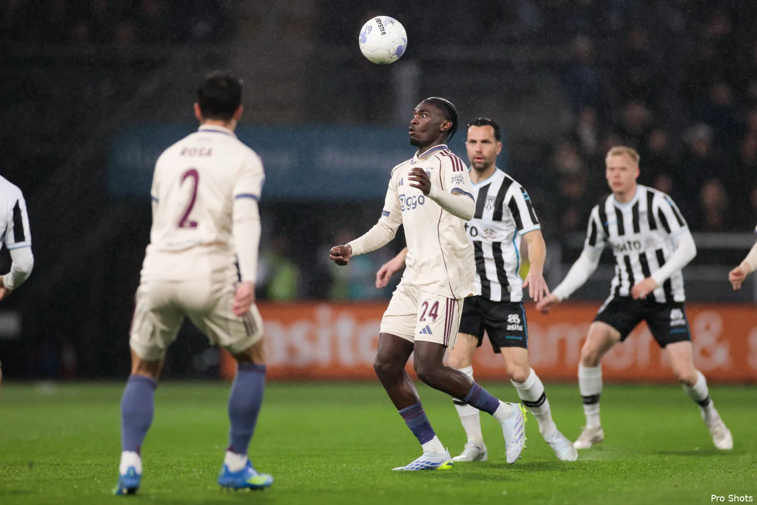 Ajax Showtime Jorthy Mokio