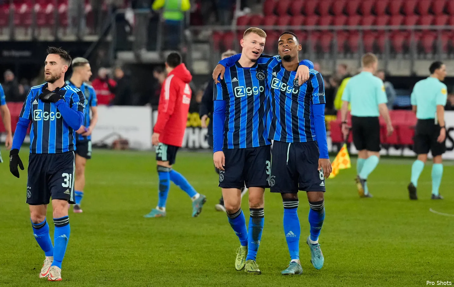 Ajax Showtime perr schuurs ryan gravenberch