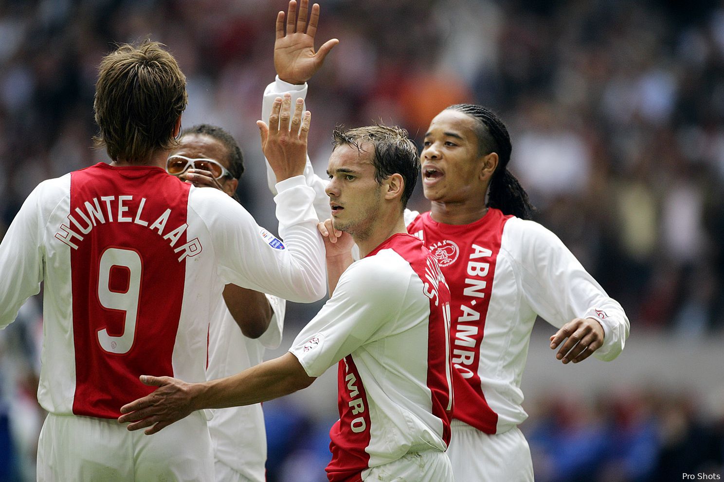 Emanuelson kijkt terug: 'Huntelaar kwam bij ons als een grote jongen binnen'